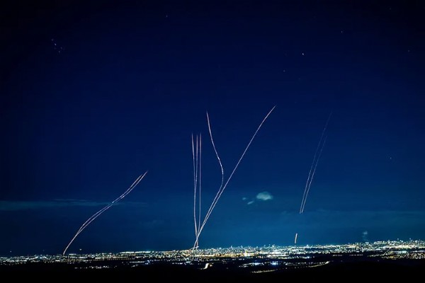 ABD’nin En Büyük Avantajı Eriyor! İran Kritik Cephede İpleri Eline Alıyor